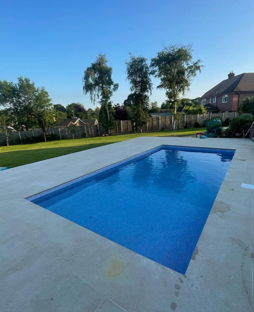 Residential swimming pool and hot tub. Sevenoaks swimming pool builder. home pool maintenance. 